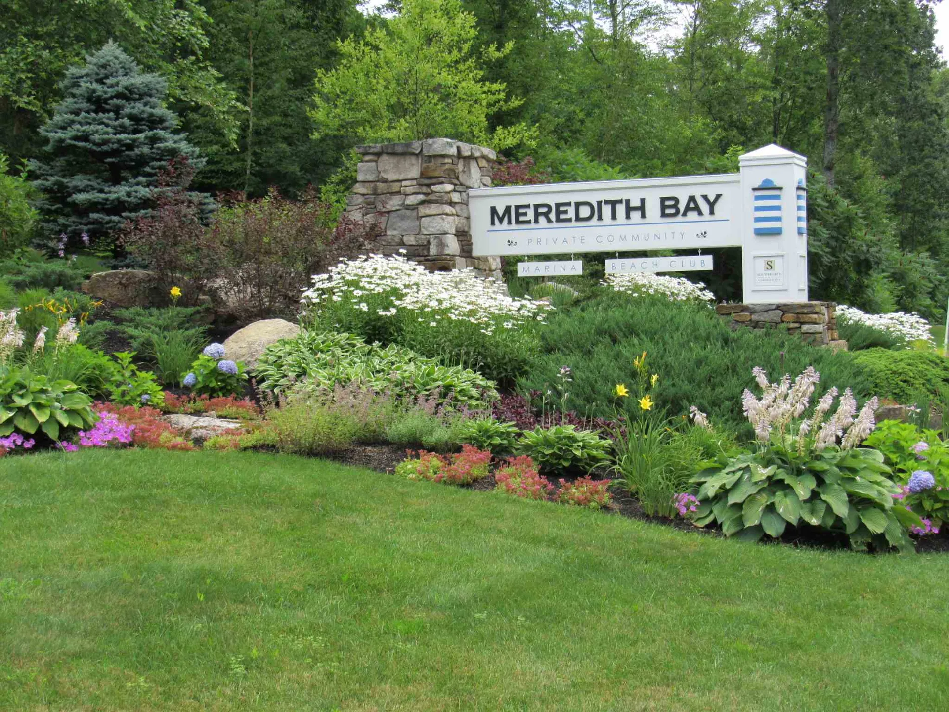 17 Skippers Court Laconia NH 03246