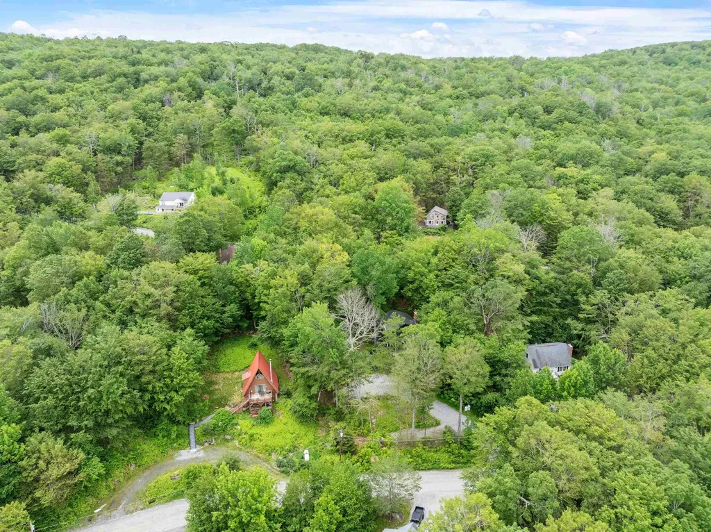 25 Hilltop Drive Newbury NH 03255