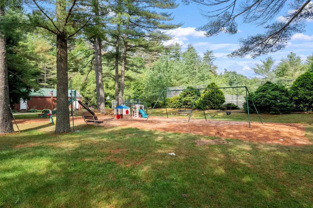 25 Hilltop Drive Newbury NH 03255