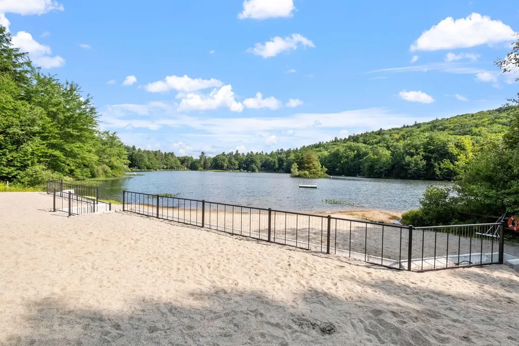 25 Hilltop Drive Newbury NH 03255