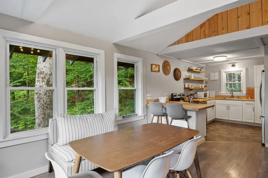 25 Hilltop Drive Newbury NH 03255