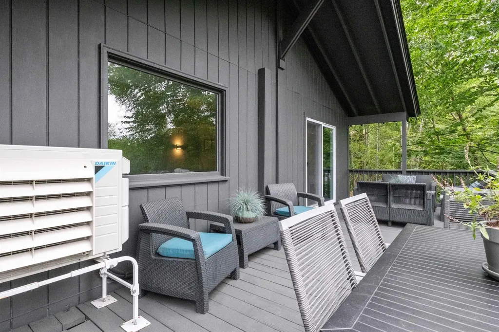 25 Hilltop Drive Newbury NH 03255