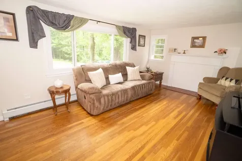 45 Russet Lane Hampstead NH 03826
