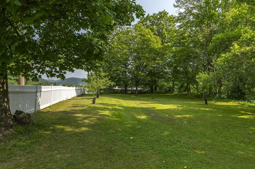 100 Pomfret Road Woodstock VT 05091