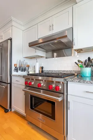 8 Haverhill Avenue Hampton NH 03842