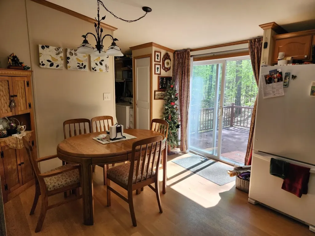 29 Fox Run Lane Rumney NH 03266