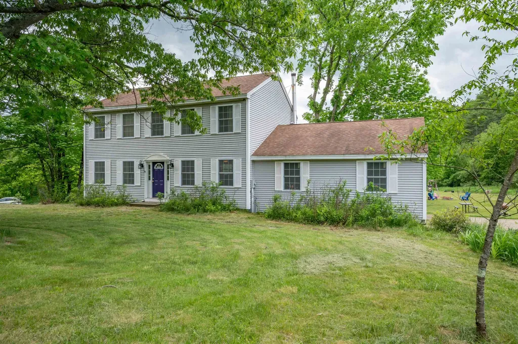 401 River Road Weare NH 03281