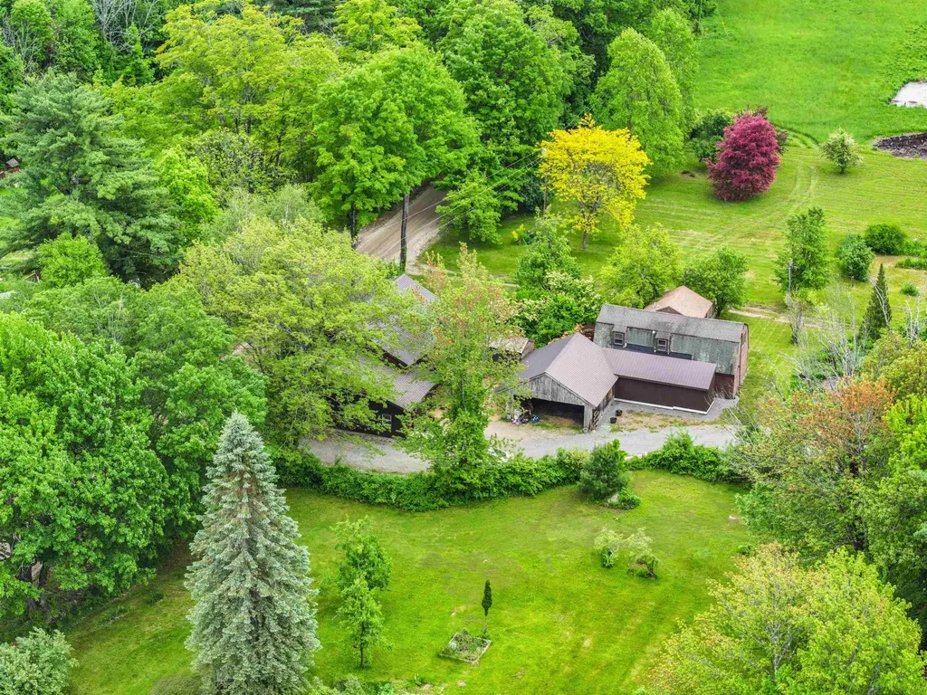 253 & 290e French Road Henniker NH 03242