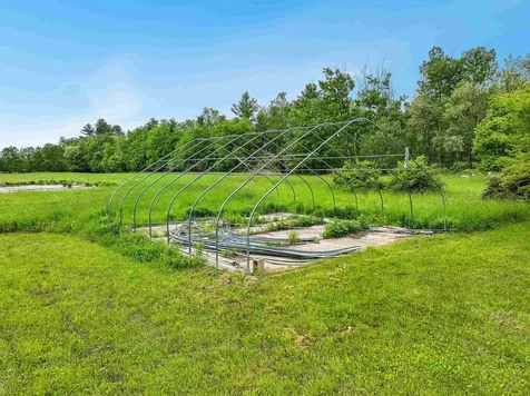253 & 290e French Road Henniker NH 03242