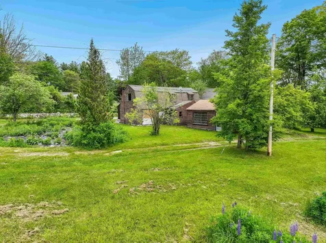 253 & 290e French Road Henniker NH 03242