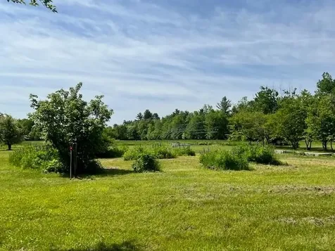 253 & 290e French Road Henniker NH 03242