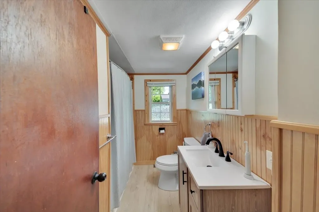 24 Huntington Street St. Albans City VT 05478