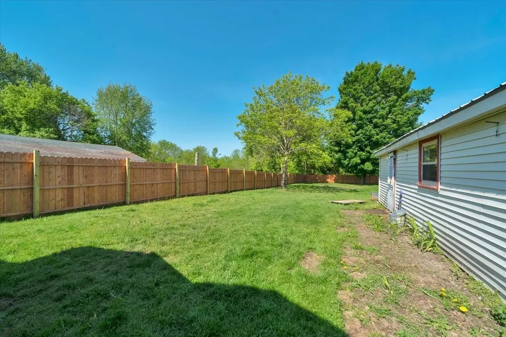 24 Huntington Street St. Albans City VT 05478