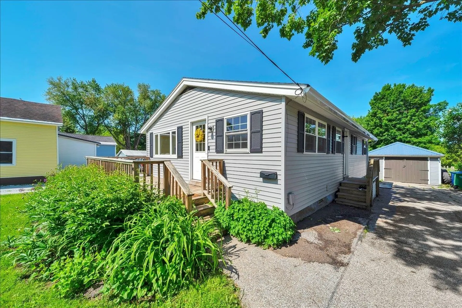 24 Huntington Street St. Albans City VT 05478