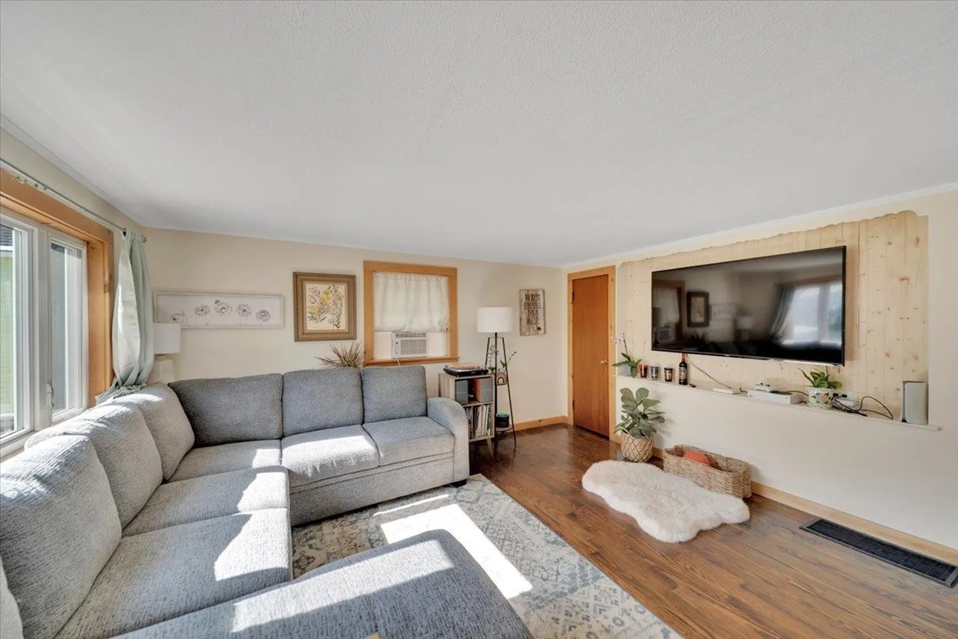 24 Huntington Street St. Albans City VT 05478