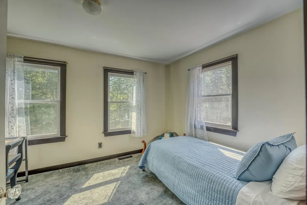 158 Quebec Road Lyman NH 03585