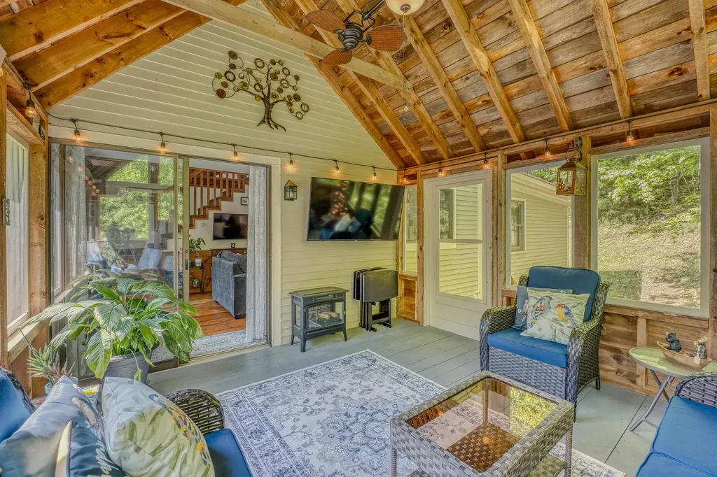 158 Quebec Road Lyman NH 03585