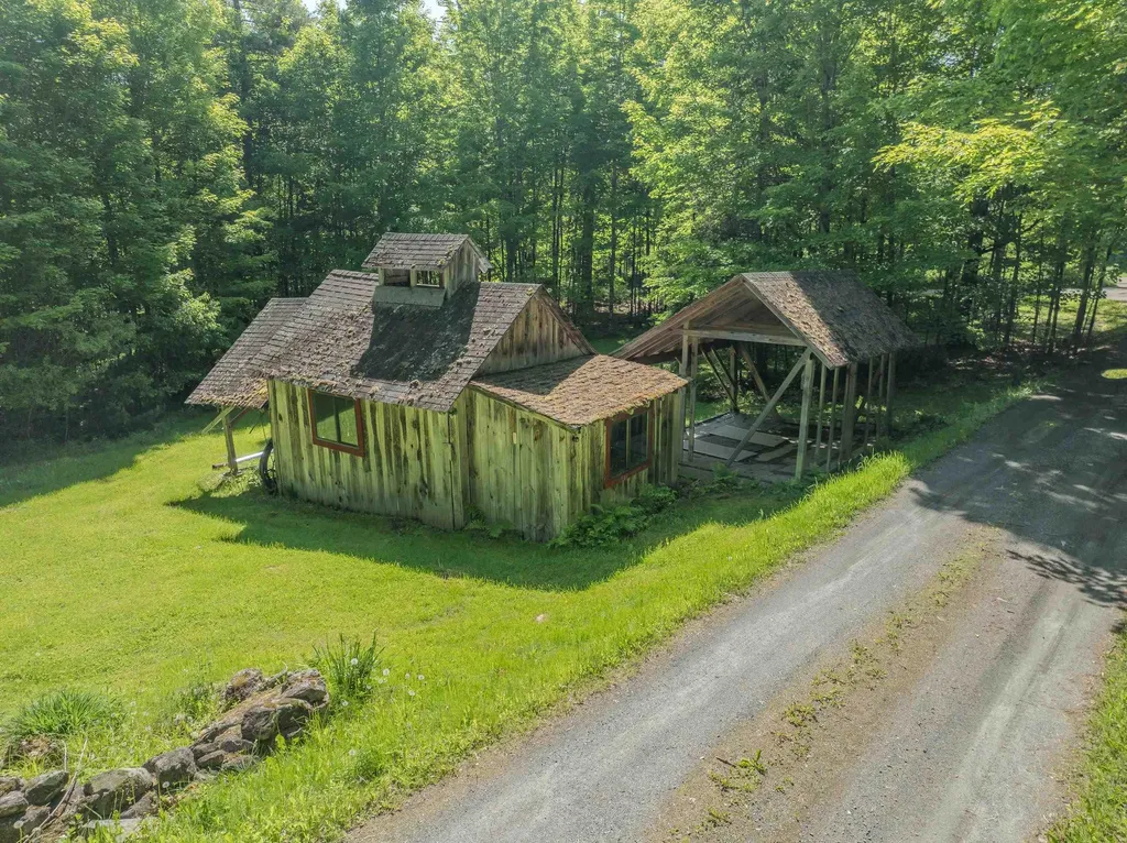 158 Quebec Road Lyman NH 03585