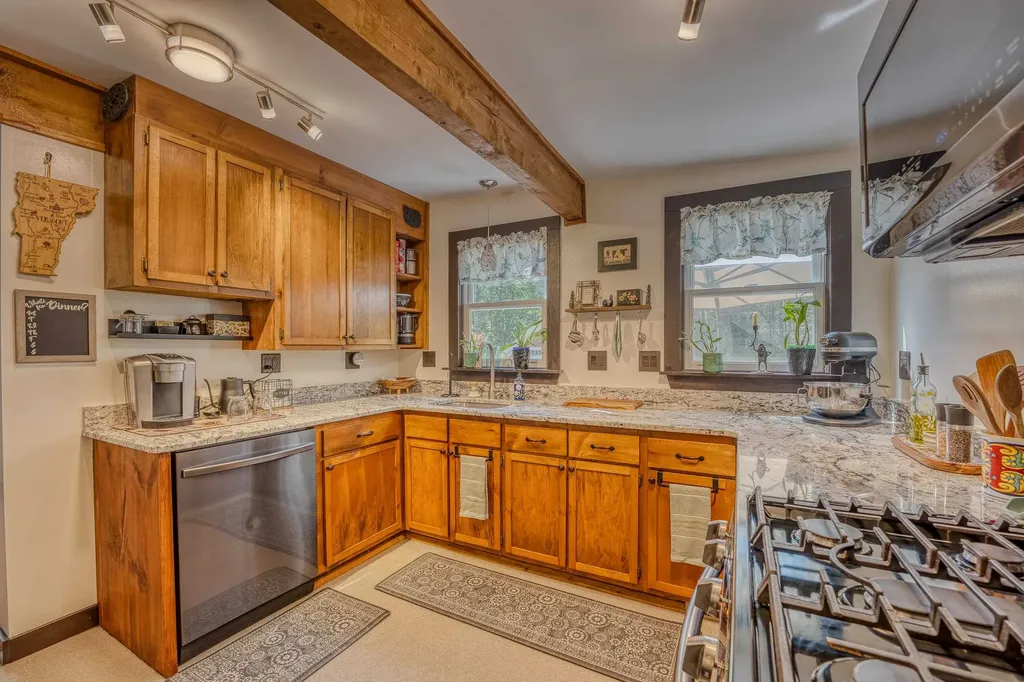 158 Quebec Road Lyman NH 03585