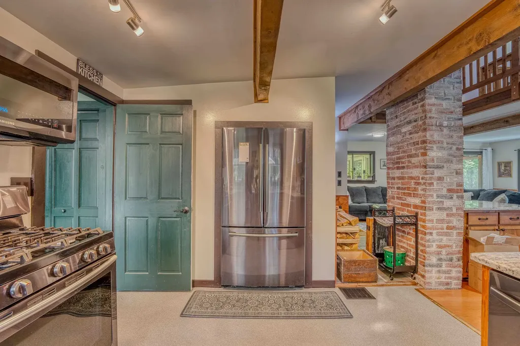 158 Quebec Road Lyman NH 03585