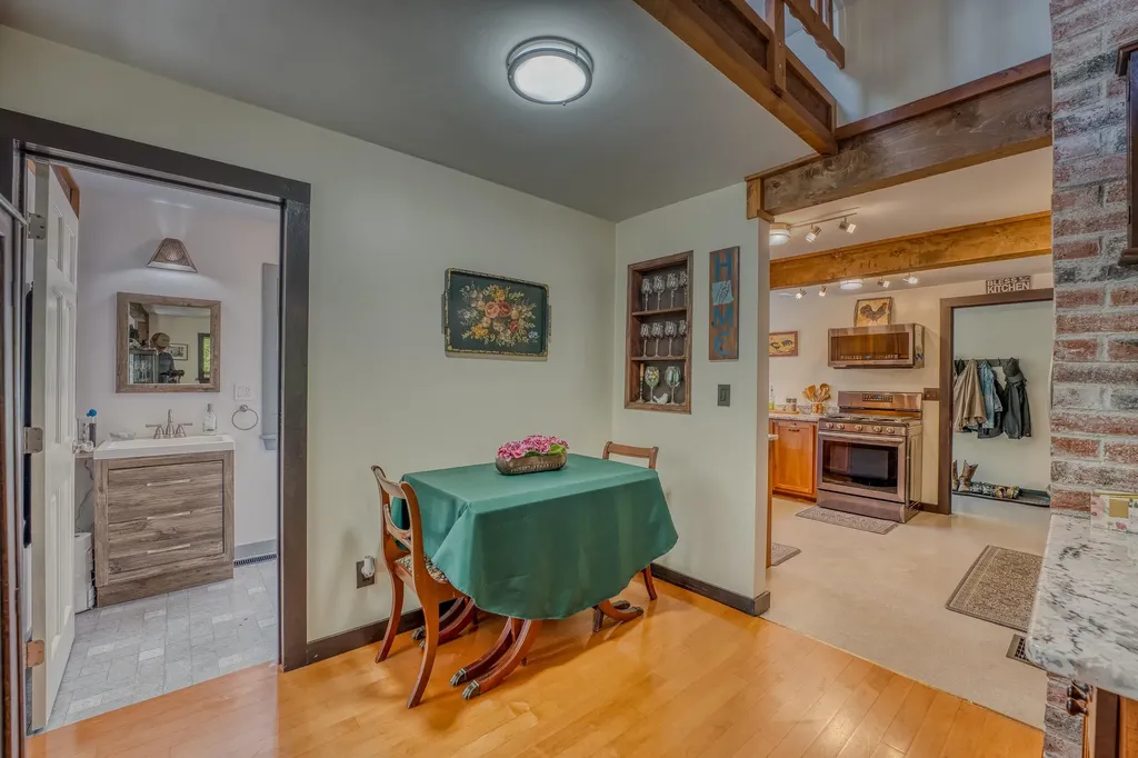 158 Quebec Road Lyman NH 03585