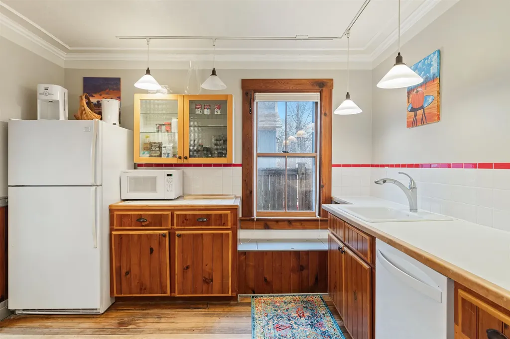 73 Manhattan Drive Burlington VT 05401