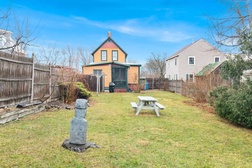 73 Manhattan Drive Burlington VT 05401