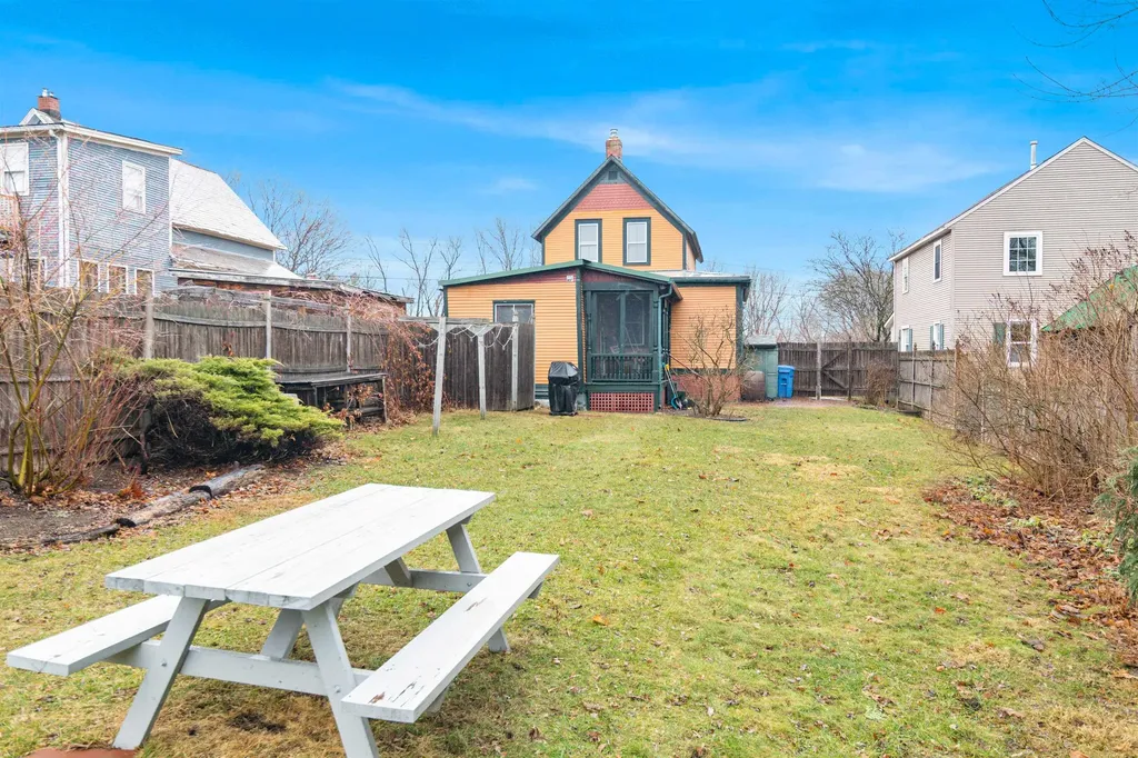 73 Manhattan Drive Burlington VT 05401