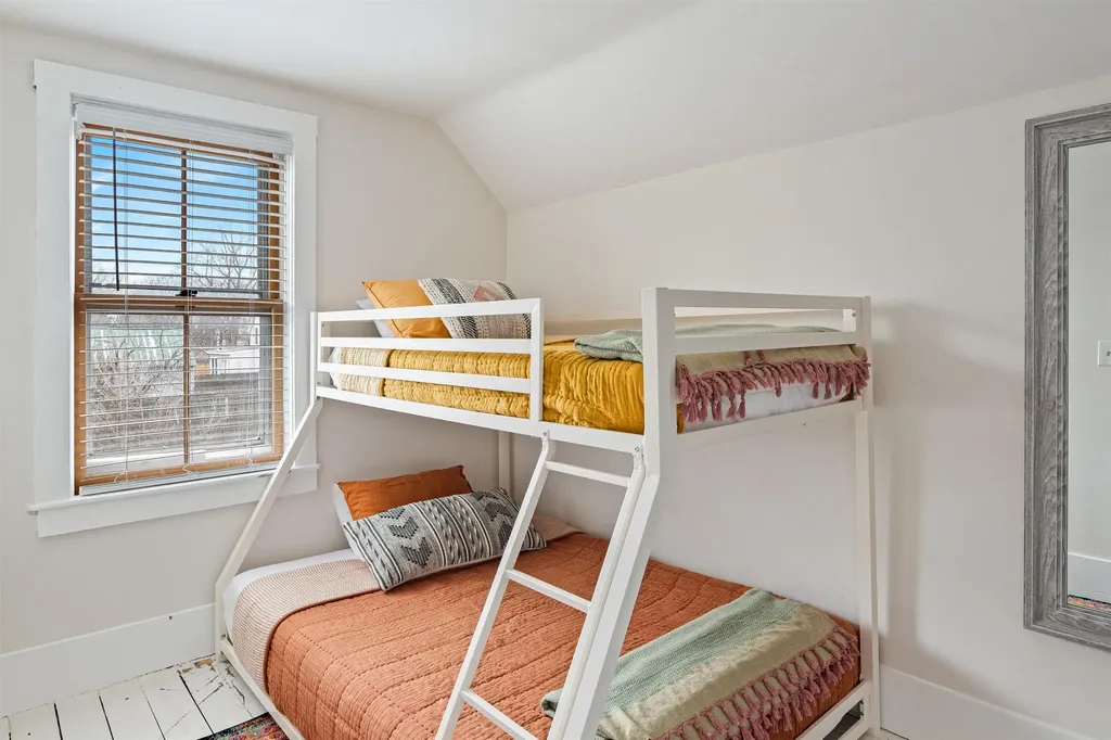 73 Manhattan Drive Burlington VT 05401