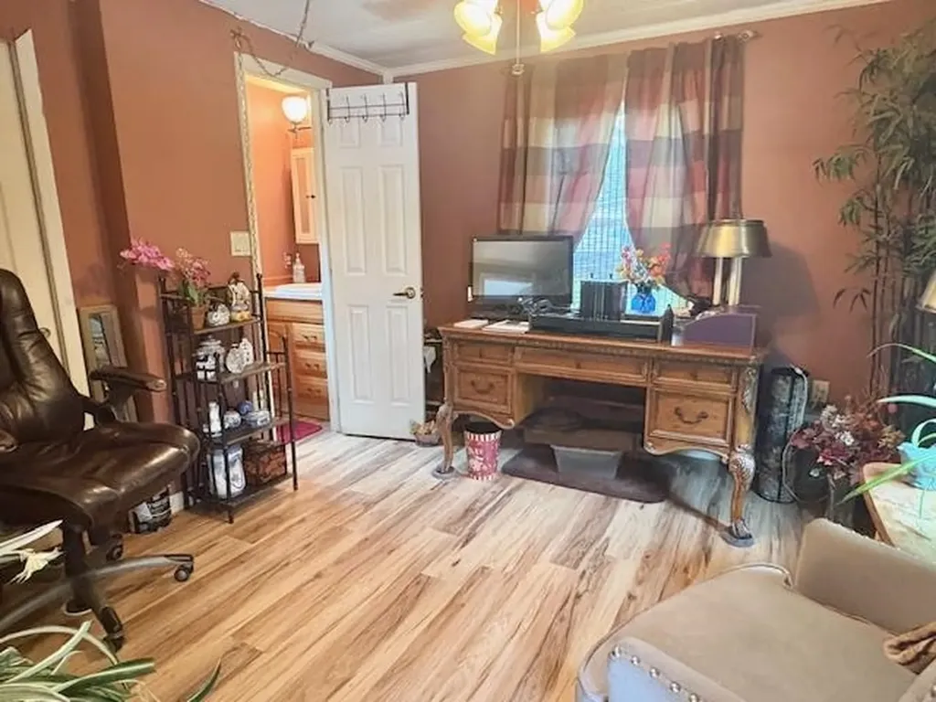 3 Englewood Drive Raymond NH 03077