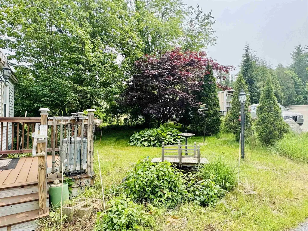 3 Englewood Drive Raymond NH 03077