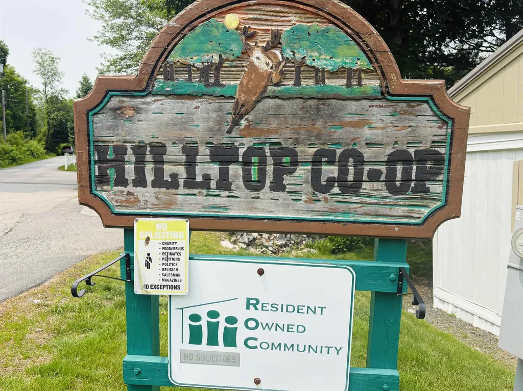 3 Englewood Drive Raymond NH 03077