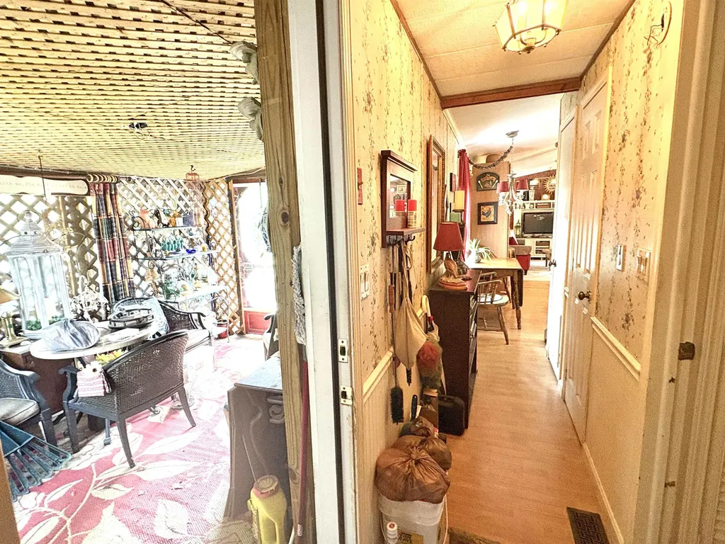 3 Englewood Drive Raymond NH 03077