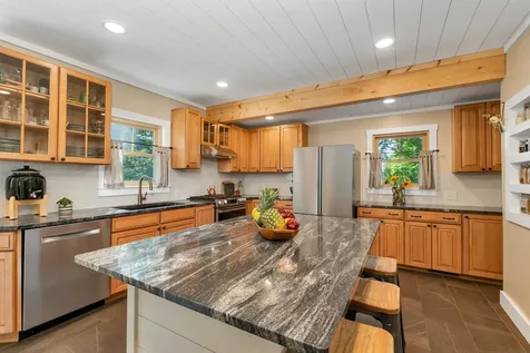 43 Oak Street Laconia NH 03246