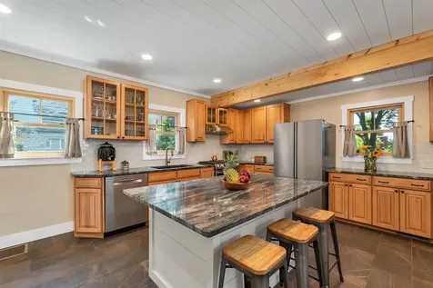 43 Oak Street Laconia NH 03246