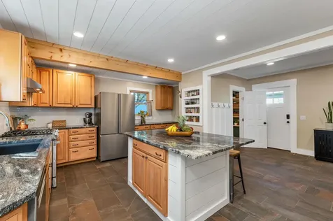 43 Oak Street Laconia NH 03246