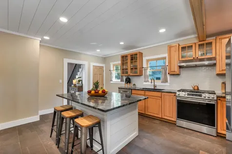 43 Oak Street Laconia NH 03246