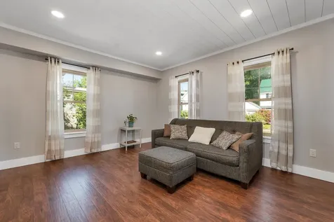 43 Oak Street Laconia NH 03246