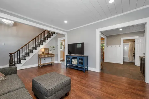 43 Oak Street Laconia NH 03246