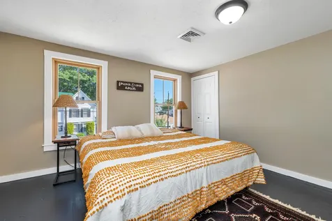 43 Oak Street Laconia NH 03246