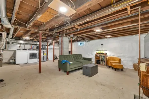 43 Oak Street Laconia NH 03246