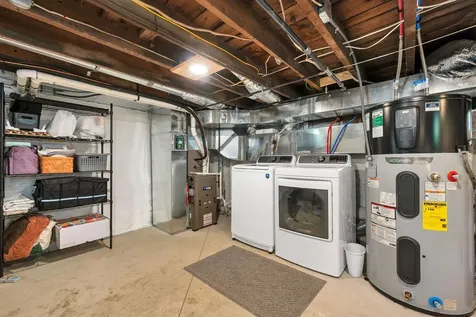 43 Oak Street Laconia NH 03246