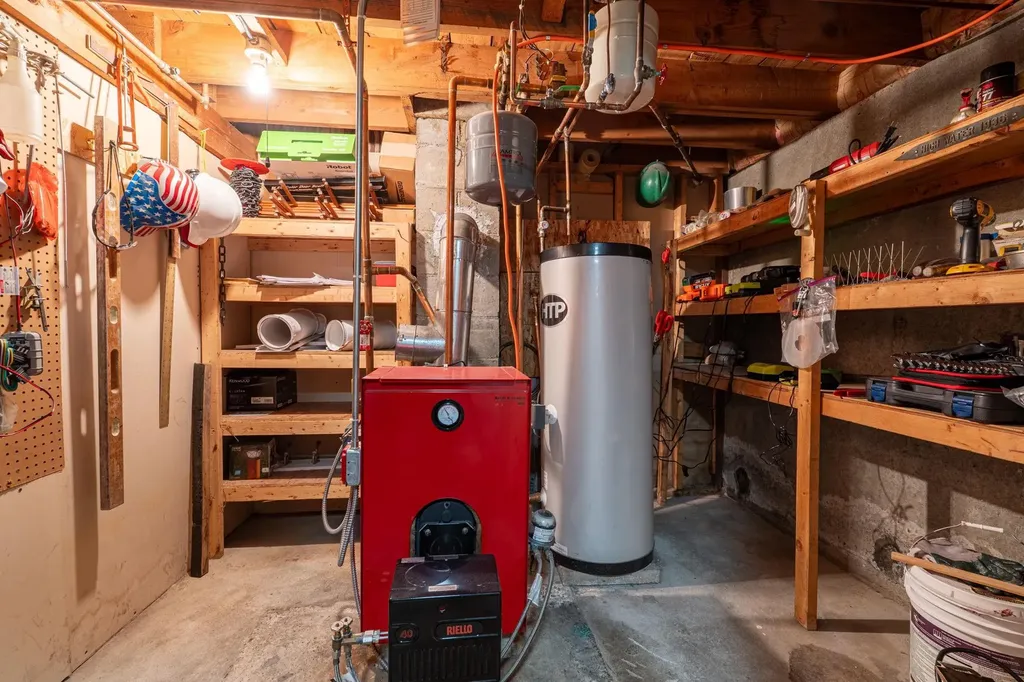 396 Huse Road Manchester NH 03103