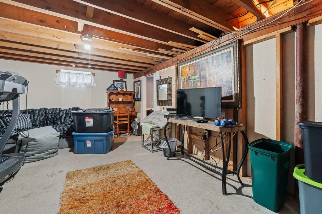 396 Huse Road Manchester NH 03103