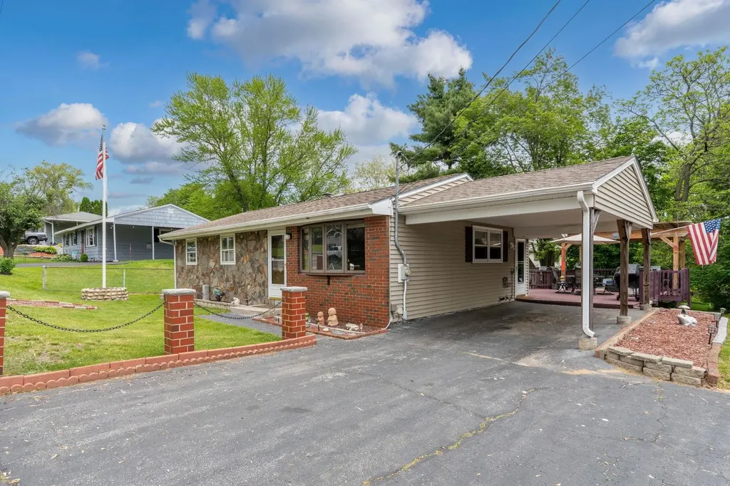 396 Huse Road Manchester NH 03103