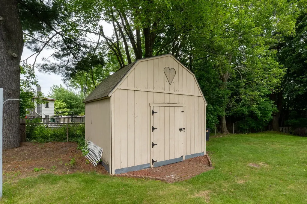 396 Huse Road Manchester NH 03103