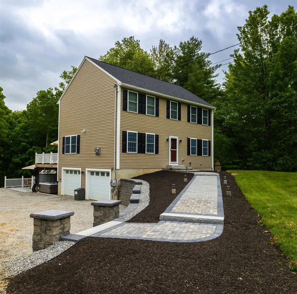 422 High Street Boscawen NH 03303