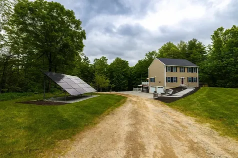 422 High Street Boscawen NH 03303