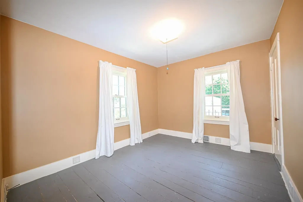 9 Lawes Avenue Bedford NH 03110