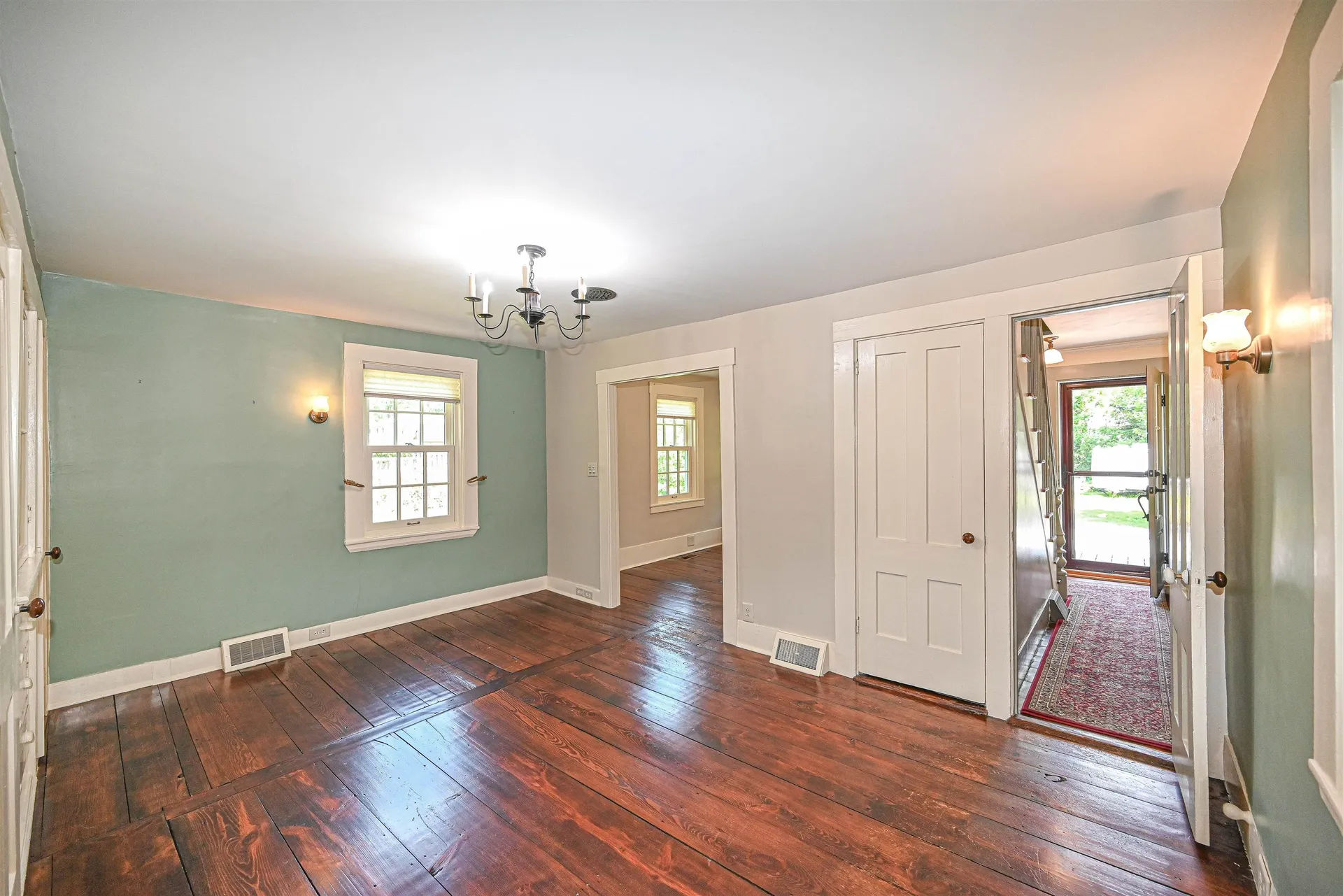 9 Lawes Avenue Bedford NH 03110